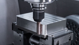 The Influence of Different Types of Copy Milling on the Surface Roughness and Tool Life of End Mills